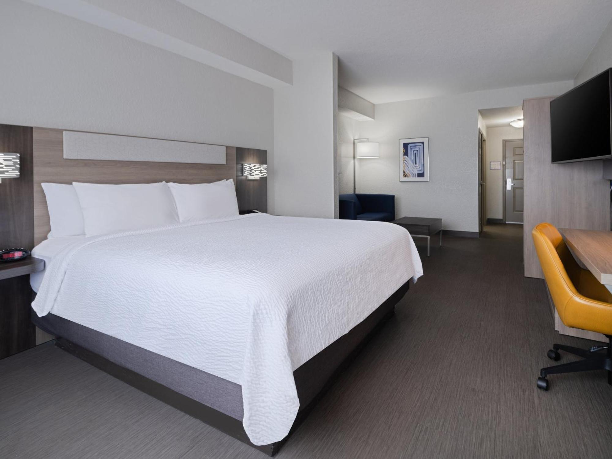 Holiday Inn Express & Suites Lakeland North I-4 By Ihg Exterior foto