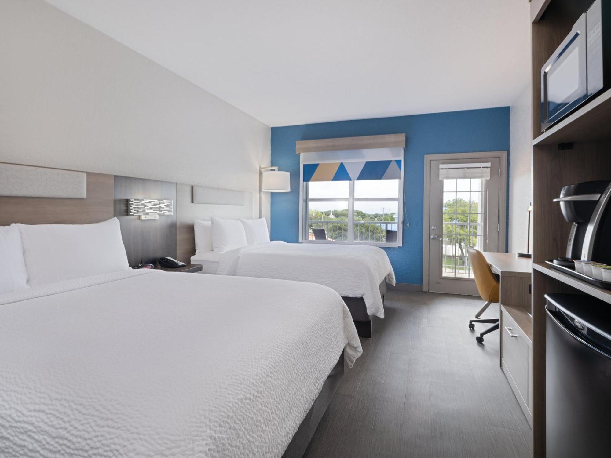 Holiday Inn Express & Suites Lakeland North I-4 By Ihg Exterior foto