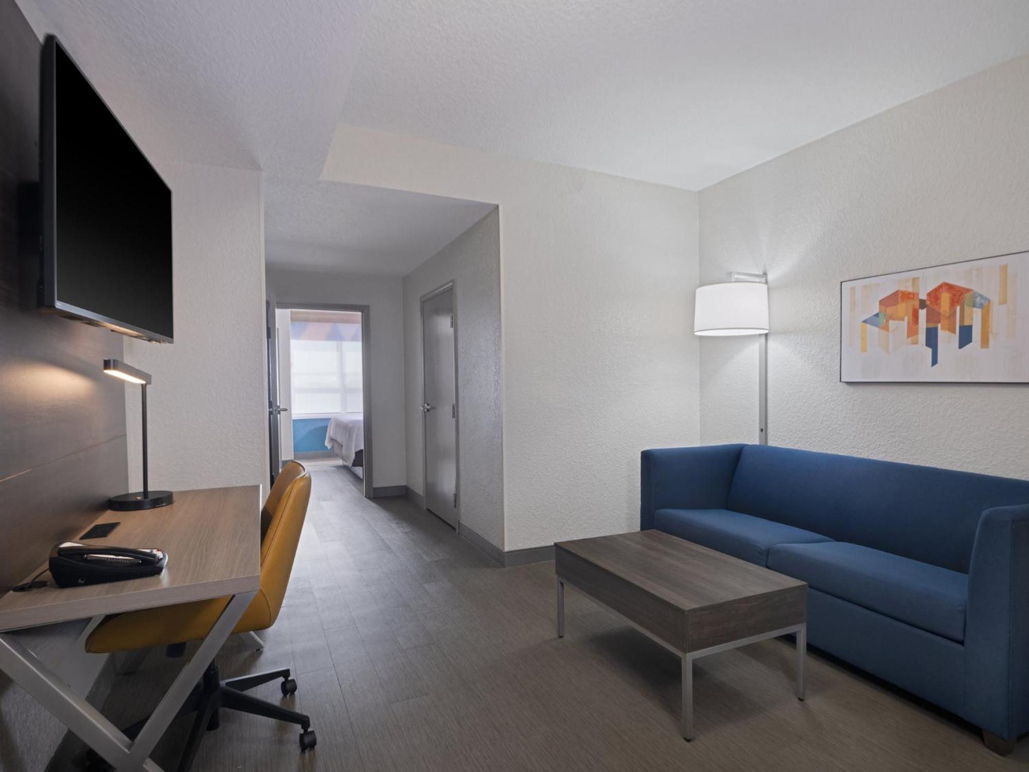 Holiday Inn Express & Suites Lakeland North I-4 By Ihg Exterior foto